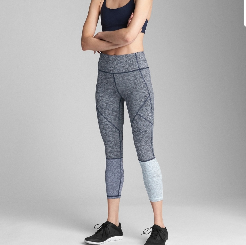 GAP 7/8 high waisted Workout Legging